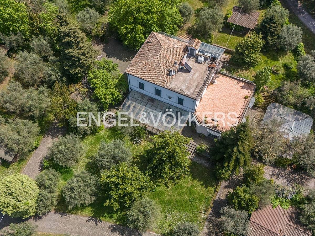 Villa de 4 dormitorios en Velletri, Italy No. 126303