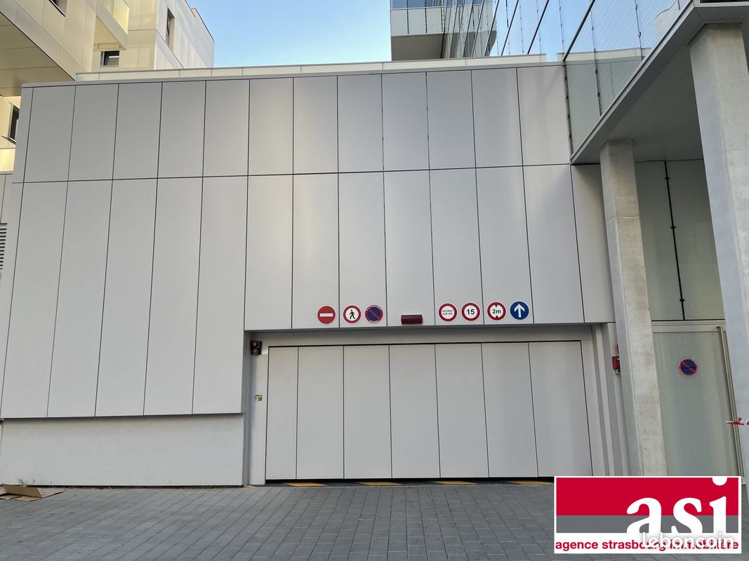 13m² Parking in Strasbourg, France No. 255455