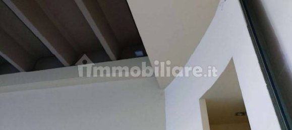 Склад с 5 комнатами в Трекате, Италия № 104430 18