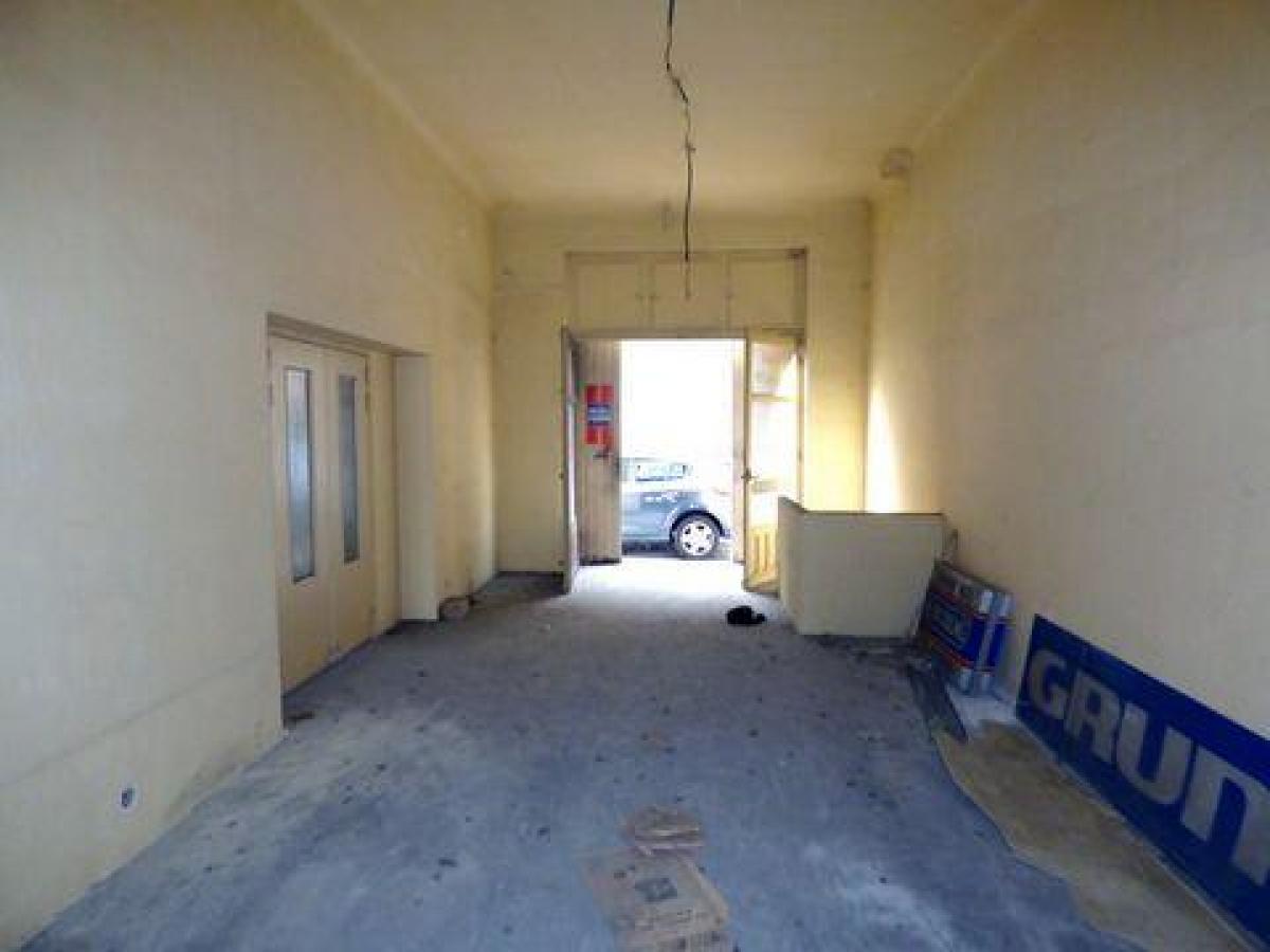 Fábrica de 3 dormitorios en Marseille, France No. 18849