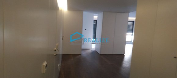 4 bedrooms Apartment in Porto, Portugal No. 78894 7
