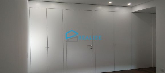 4 bedrooms Apartment in Porto, Portugal No. 78894 32