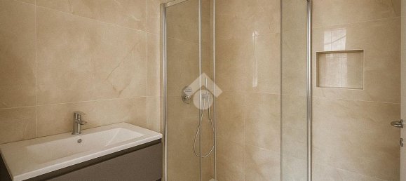 2 Schlafzimmer Wohnung in Cologne, Italy, Nr. 305648 7