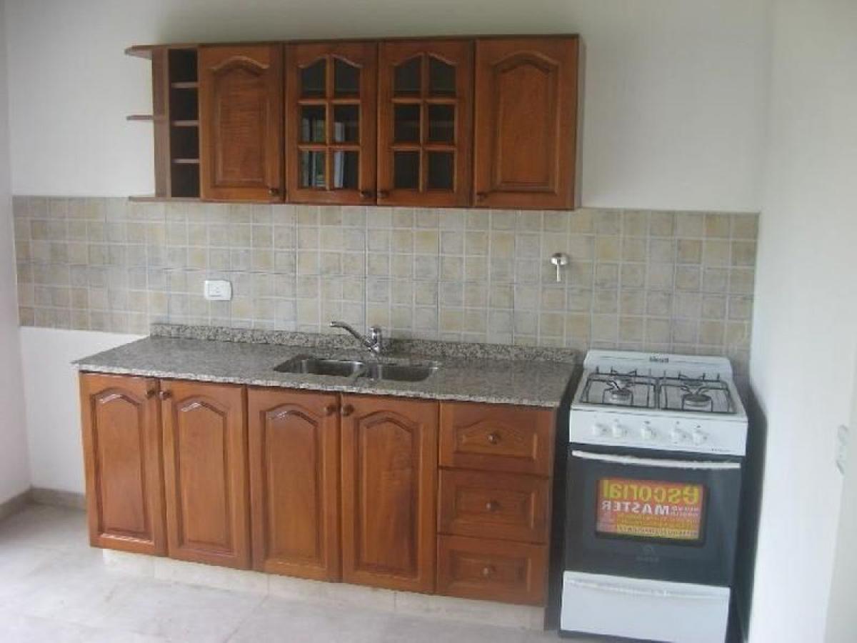 3 bedrooms House in Marcos Paz, Argentina No. 57868