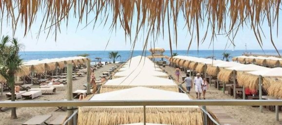 6 bedrooms Villa in Forte dei Marmi, Italy No. 95904 31