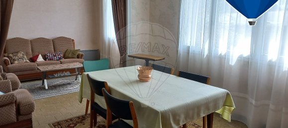 2 bedrooms House in Bourges, France No. 70384 3