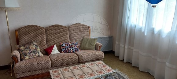 2 bedrooms House in Bourges, France No. 70384 4