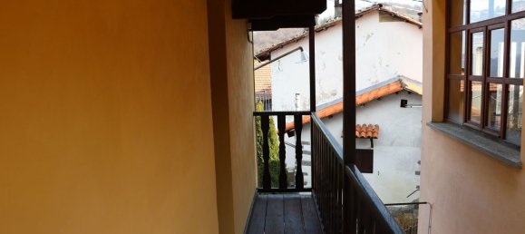 Дом с 4 спальнями в Биелла, Италия № 338062 3