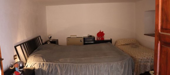 Дом с 4 спальнями в Биелла, Италия № 338062 4