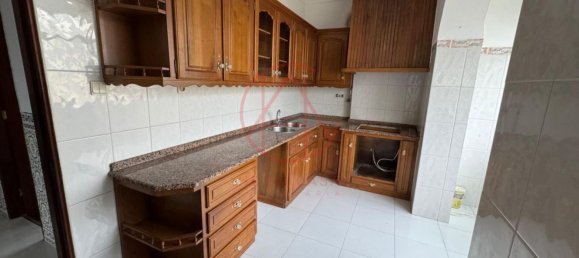 2 bedrooms Apartment in Barreiro, Portugal No. 15165 3