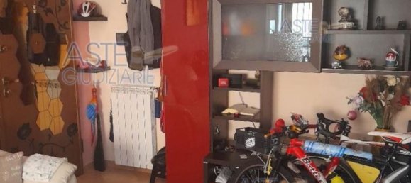 Квартира с 2 комнатами в Рим, Италия № 185637 4