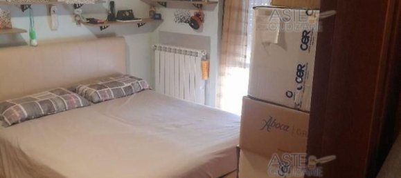 Квартира с 2 комнатами в Рим, Италия № 185637 17