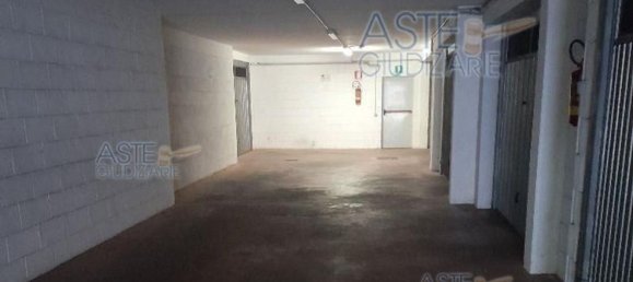 Квартира с 2 комнатами в Рим, Италия № 185637 7