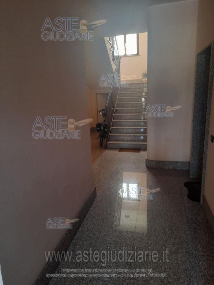 Квартира с 2 комнатами в Рим, Италия № 185637