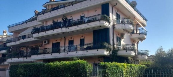 Квартира с 2 комнатами в Рим, Италия № 185637 6