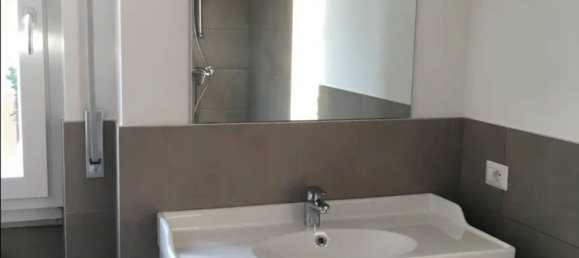 5 bedrooms Apartment in Verona, Italy No. 324276 2