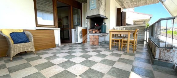 4غرفة شقة في Desenzano del Garda, Italy رقم 15255 33