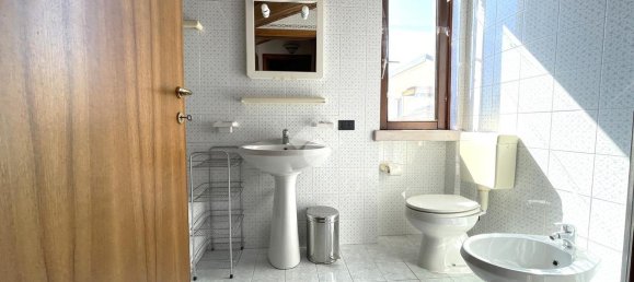 4غرفة شقة في Desenzano del Garda, Italy رقم 15255 24