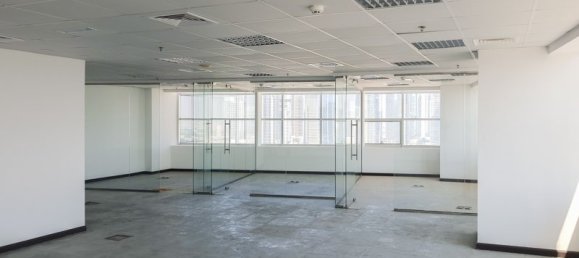  Office in Jumeirah Lake Towers, UAE No. 4145 4