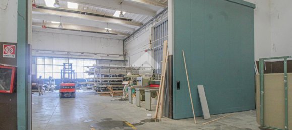 1-Zimmer Lagerhaus in Chiari, Italy, Nr. 322208 17