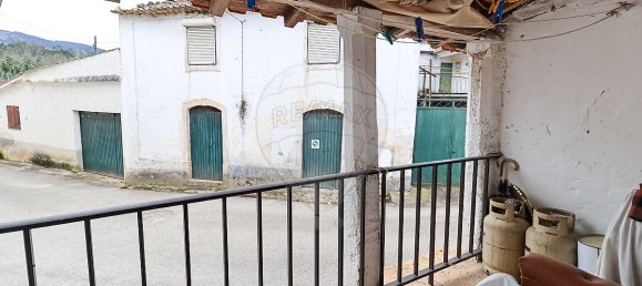 3 bedrooms House in Miranda do Corvo, Portugal No. 10621 8