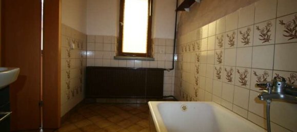 Дом с 5 комнатами в Hildburghausen, Германия № 161807 7