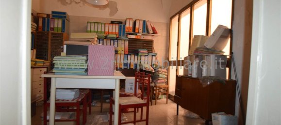 Imóvel comercial de 4 divisões em Mazara del Vallo, Italy N.º 345616 7