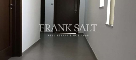 3 bedrooms Penthouse in Msida, Malta No. 3284 10