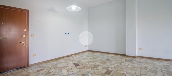 3غرفة شقة في Garbagnate Milanese, Italy رقم 318530 5