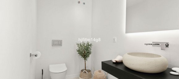 5 bedrooms Villa in Marbella, Spain No. 151566 18