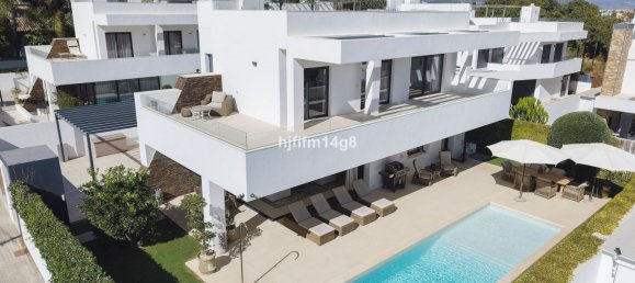 5 bedrooms Villa in Marbella, Spain No. 151566 25