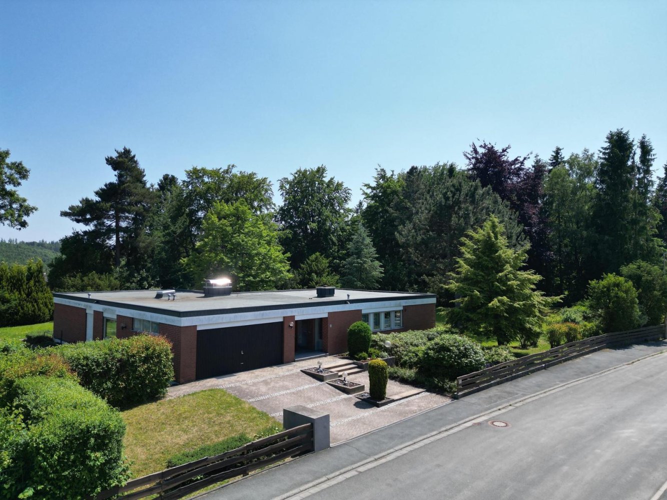 Villa de 5 dormitorios en Hof, Germany No. 300317