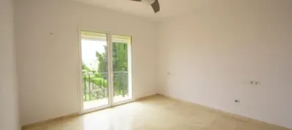 3 bedrooms House in La Alcaidesa, Spain No. 145645 46