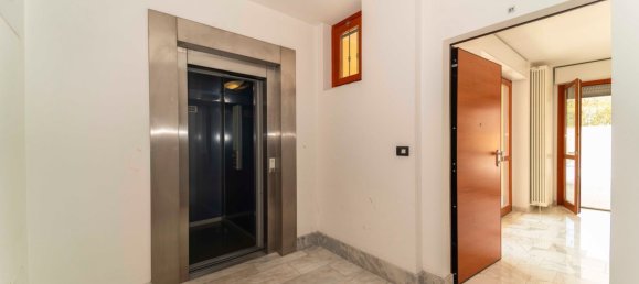 2-Zimmer Penthouse in Turin, Italy, Nr. 12608 28