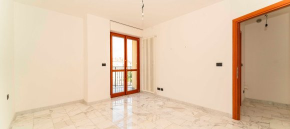 2-Zimmer Penthouse in Turin, Italy, Nr. 12608 8
