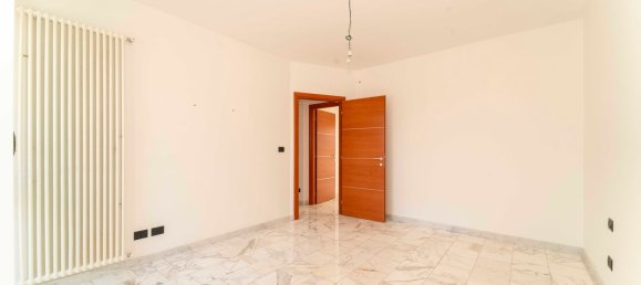 2-Zimmer Penthouse in Turin, Italy, Nr. 12608 9