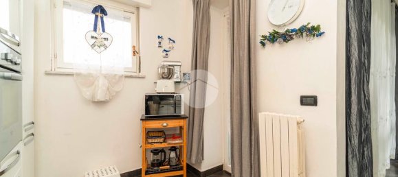 3 bedrooms Apartment in Rivoli, Italy No. 49854 5