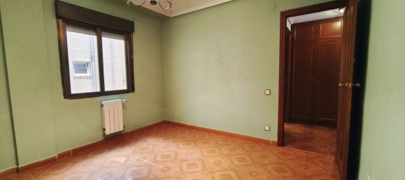 3 Schlafzimmer Wohnung in Logrono, Spain, Nr. 153219 17