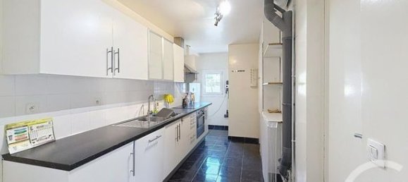 3 bedrooms House in Gonesse, France No. 361446 4