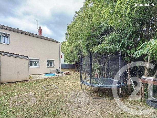 3 bedrooms House in Gonesse, France No. 361446