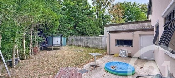 3 bedrooms House in Gonesse, France No. 361446 11