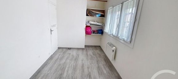 3 bedrooms House in Gonesse, France No. 361446 8