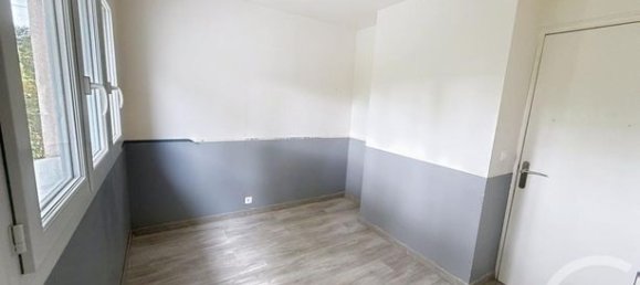 3 bedrooms House in Gonesse, France No. 361446 7