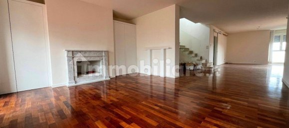 2 bedrooms Penthouse in Pesaro, Italy No. 196594 6
