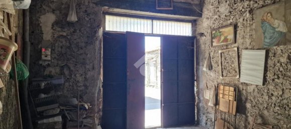 3 bedrooms House in Aci Sant'Antonio, Italy No. 338674 7