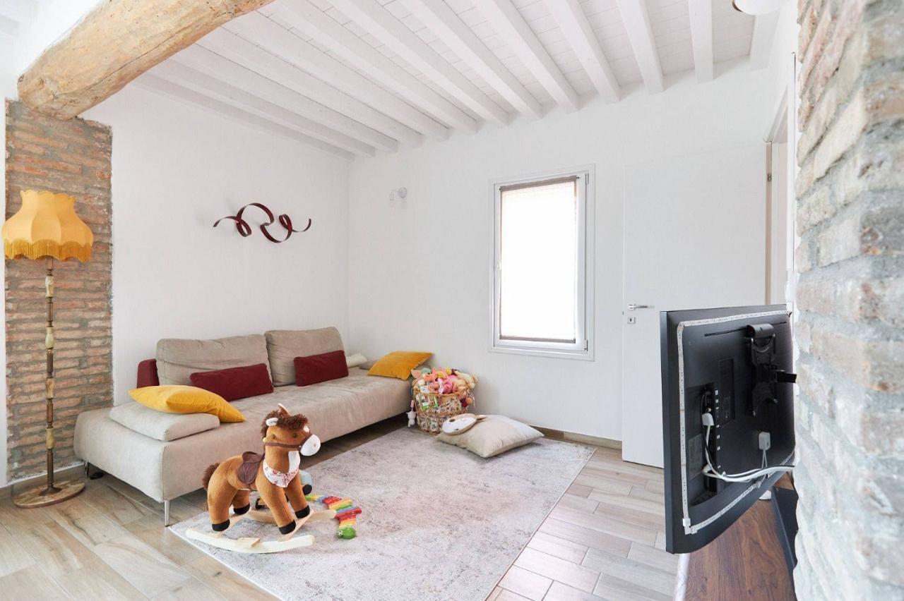 4 rooms Apartment in San Pietro in Casale, Italy No. 25733