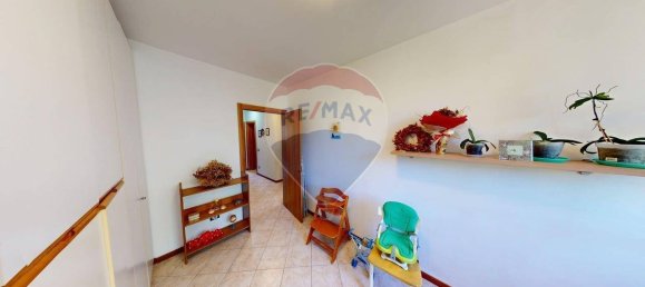3 Schlafzimmer Wohnung in San Martino Siccomario, Italy, Nr. 374317 36