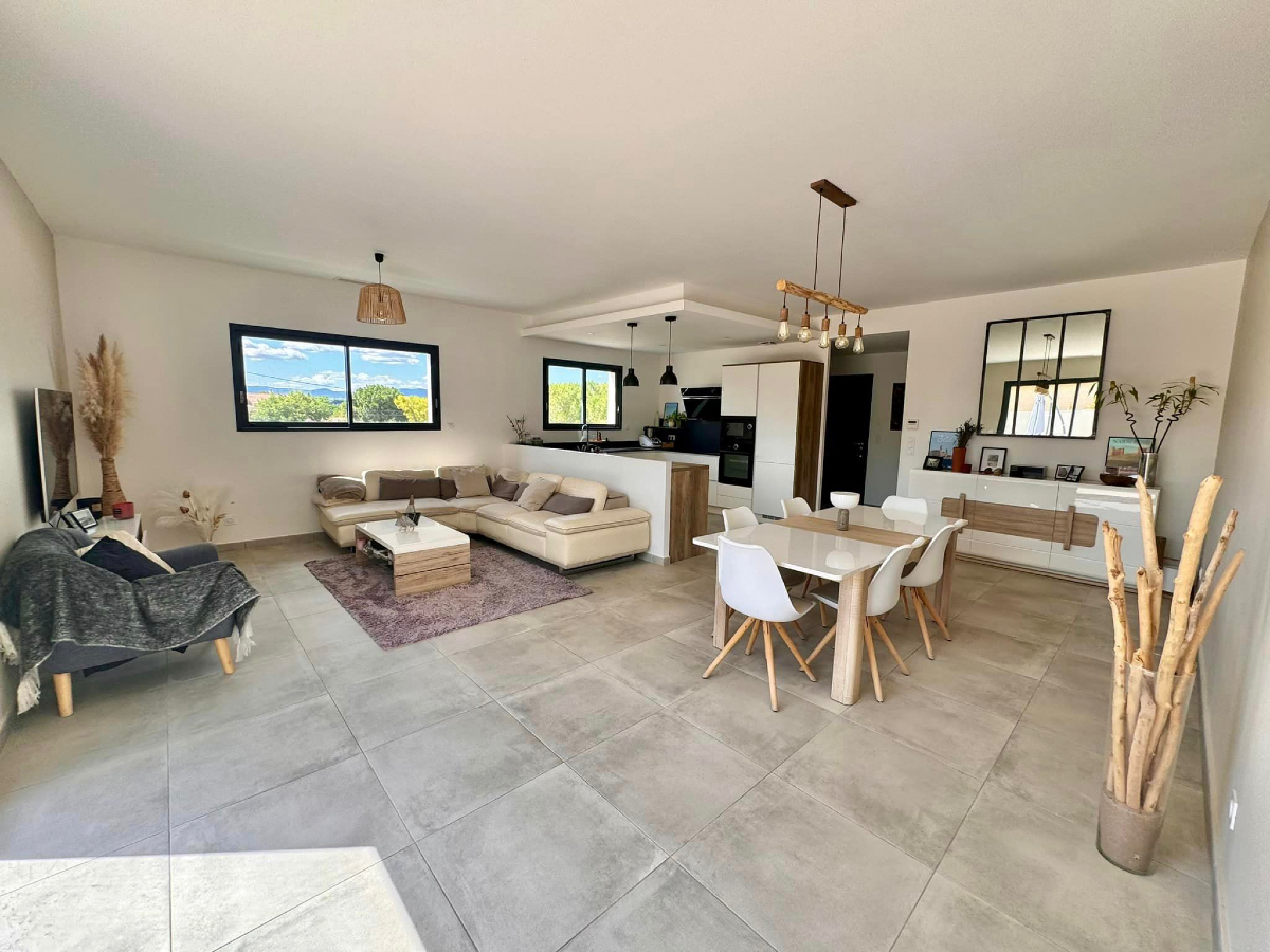 Villa T3 em Puisserguier, France N.º 206004