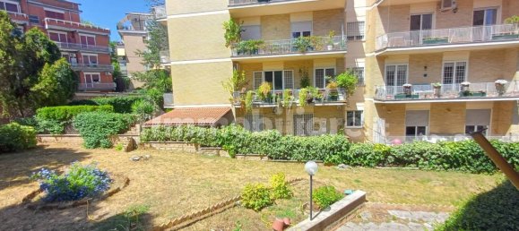 3 Schlafzimmer Wohnung in Rome, Italy, Nr. 272649 20