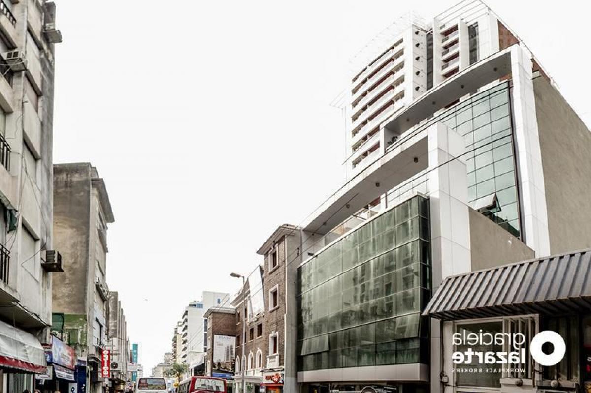 414m² Office in Cordoba, Argentina No. 23713